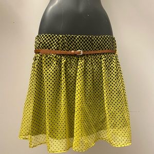 2b Bebe skirt ⭐️Host Pick ⭐️